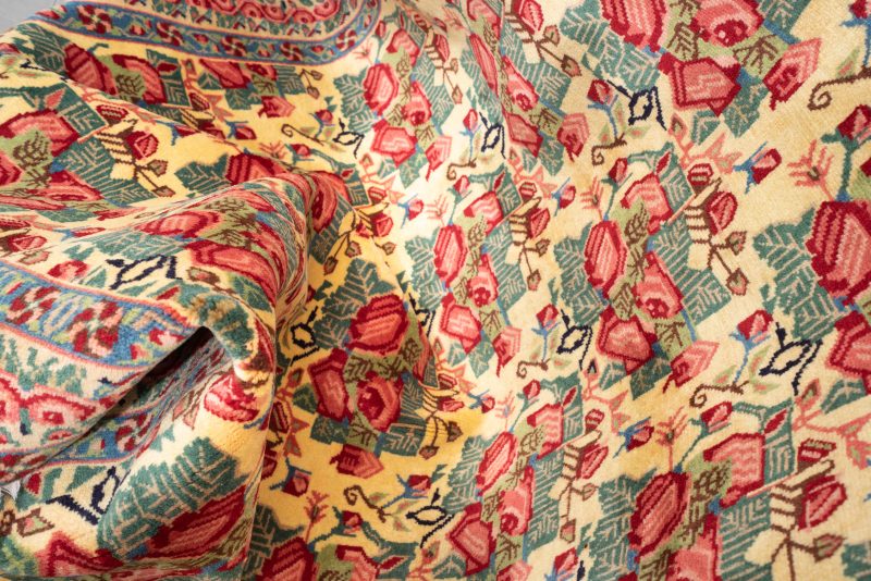 Vintage Esfandeghe Rose Bushes Cream Fine Carpet