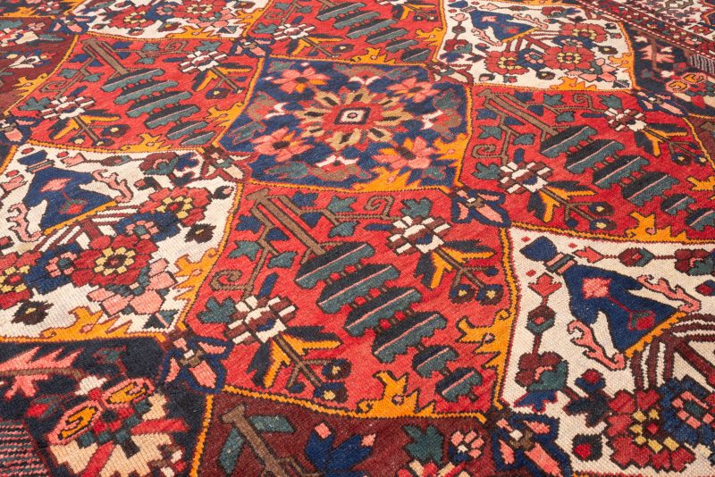 Antique Bakhtiari Rare Large Lattices Oversized Fine Carpet 10.2 Sqm - Image 5