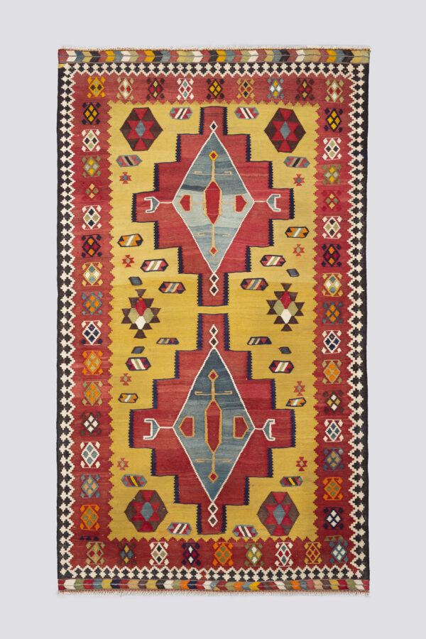 Vintage Fine Qashqai Kilim 3.7SQM