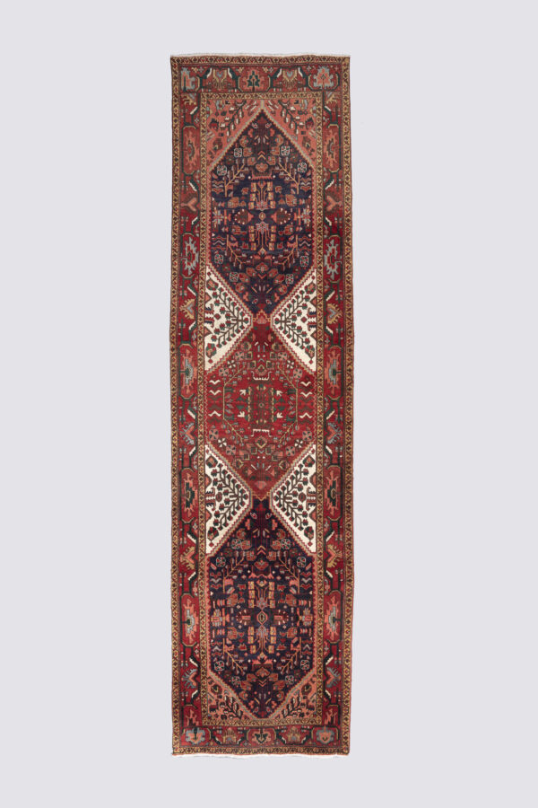 Antique Bakhshayesh Runner with Stepped Medallion, c.1910–1930 458*116CM