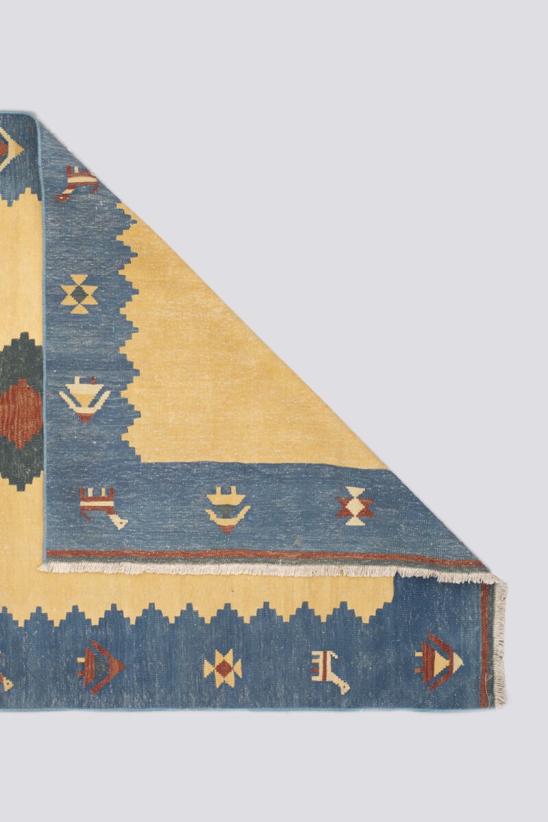 Vintage Qashqai Firuz Abad Double Toranj Kilim 3Sqm - Image 2