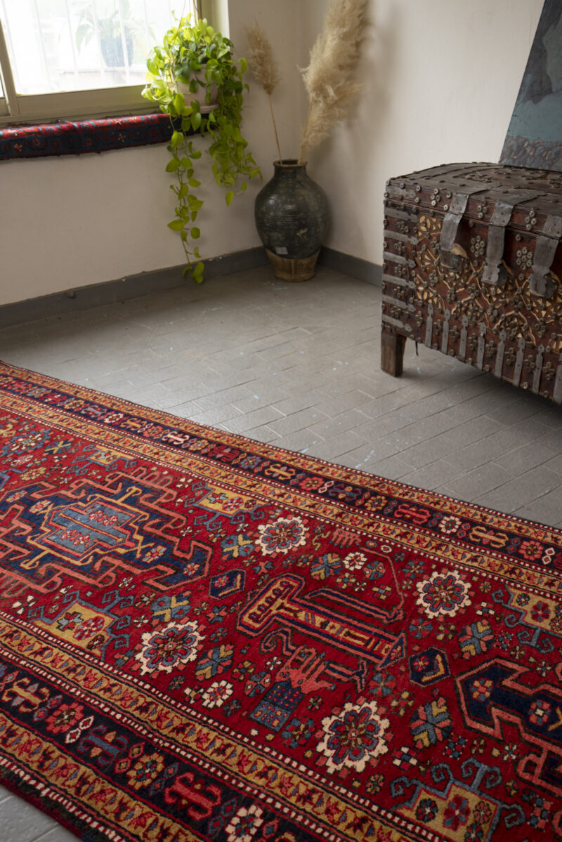 Antique Heriz Pictorial Carpet Runner 371*123Cm - Image 4