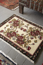 Afshar Golfarang 76*53CM - Image 2