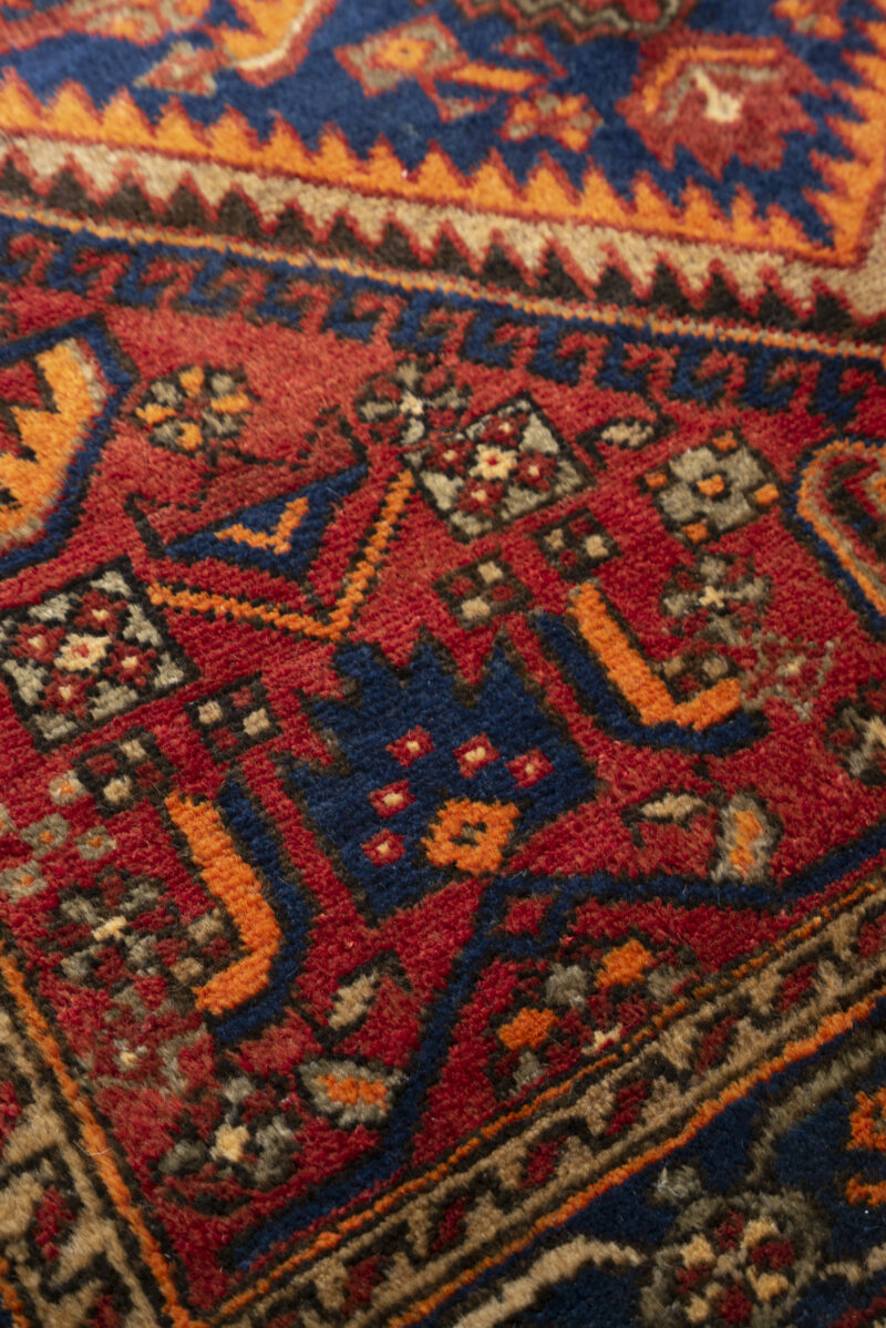 Tarom Persian Rug Medallion Flaming Diamond Design, Zanjan Region c. 1970s 208*132CM - Image 4