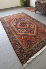 Tarom Persian Rug Medallion Flaming Diamond Design, Zanjan Region c. 1970s 208*132CM - Image 2