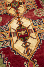 Qashqai DoghozLoo Green 3 Toranj Gabbeh 212*125CM - Image 5