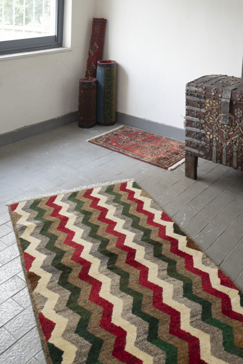 Contemporary Qashqai Wave Gabbeh 156*90CM - Image 2