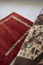 Contemporary Qashqai Fine Plain Field Gabbeh 162*118CM - Image 3