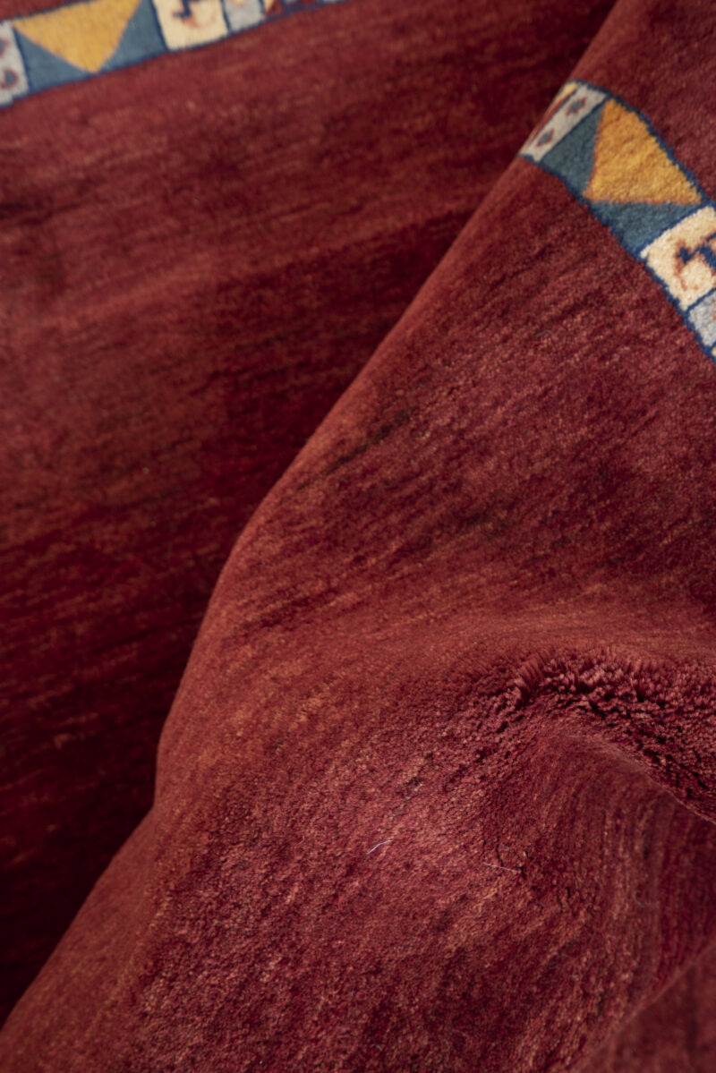 Contemporary Qashqai Fine Plain Field Gabbeh 162*118Cm - Image 6