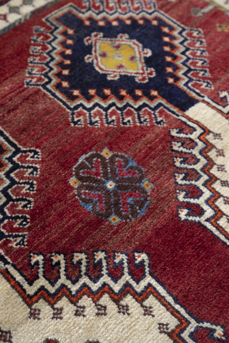 Qashqai DoghozLoo Howzi Gabbeh 199*104CM - Image 4