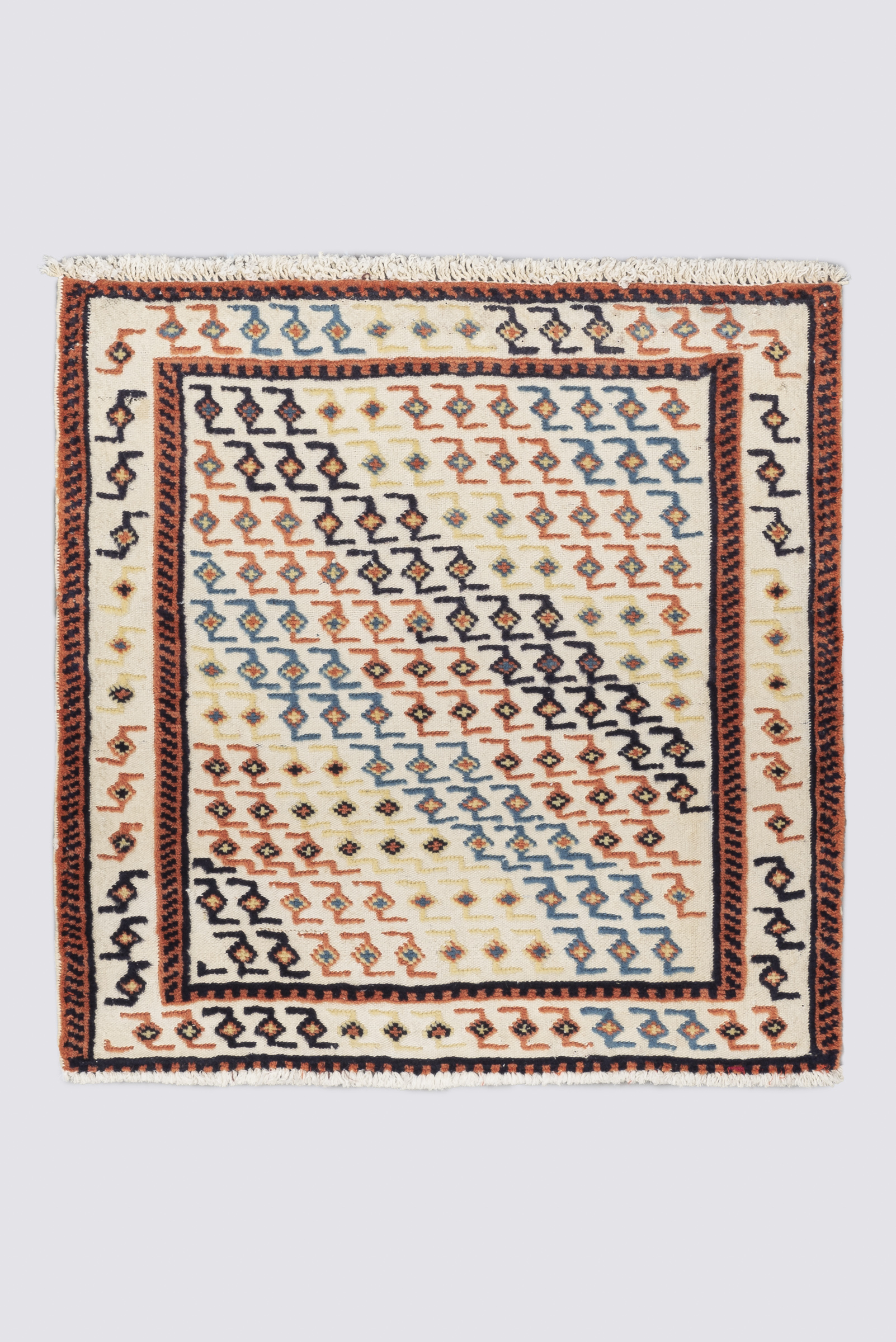 Rk206-Killim Bakhtiari Abstract Soumak 62*62Cm - Image 1