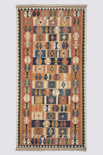 Qashqai combs design kilim