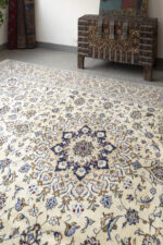 Ardakan Medallion Carpet 342*242CM - Image 4