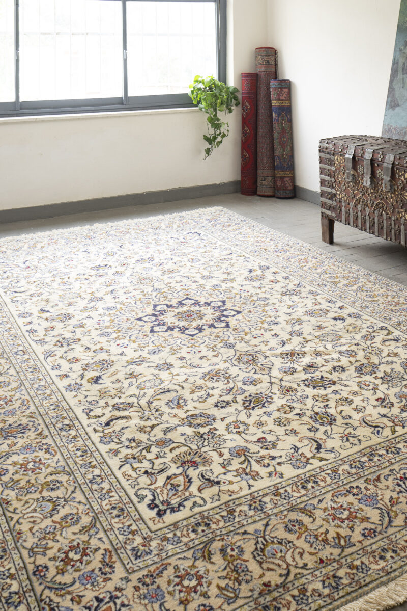 Ardakan Medallion Carpet 342*242Cm - Image 2