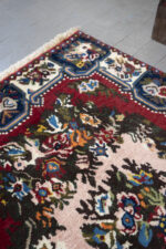 Vintage Faradonbeh Bakhtiari Golfarang 163*103CM - Image 4