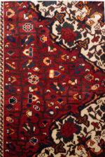 Bakhtiari Hinegun Carpet Twin Diamond Medallion c.1950s–60s 299*210CM - Image 5