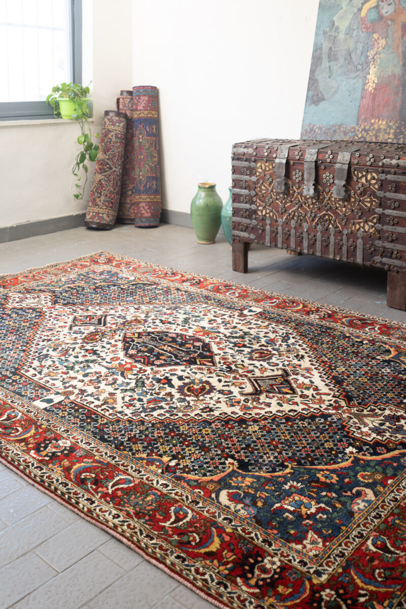 Rca451 Fine Bakhtiari Carpet 2