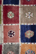 Semi Antique Bakhtiari Checkered Gabbeh 148*93CM - Image 4