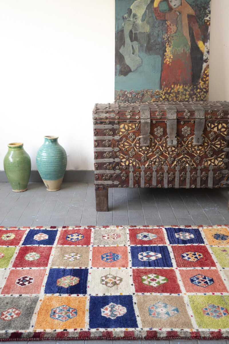 Semi Antique Bakhtiari Checkered Gabbeh 148*93Cm - Image 2