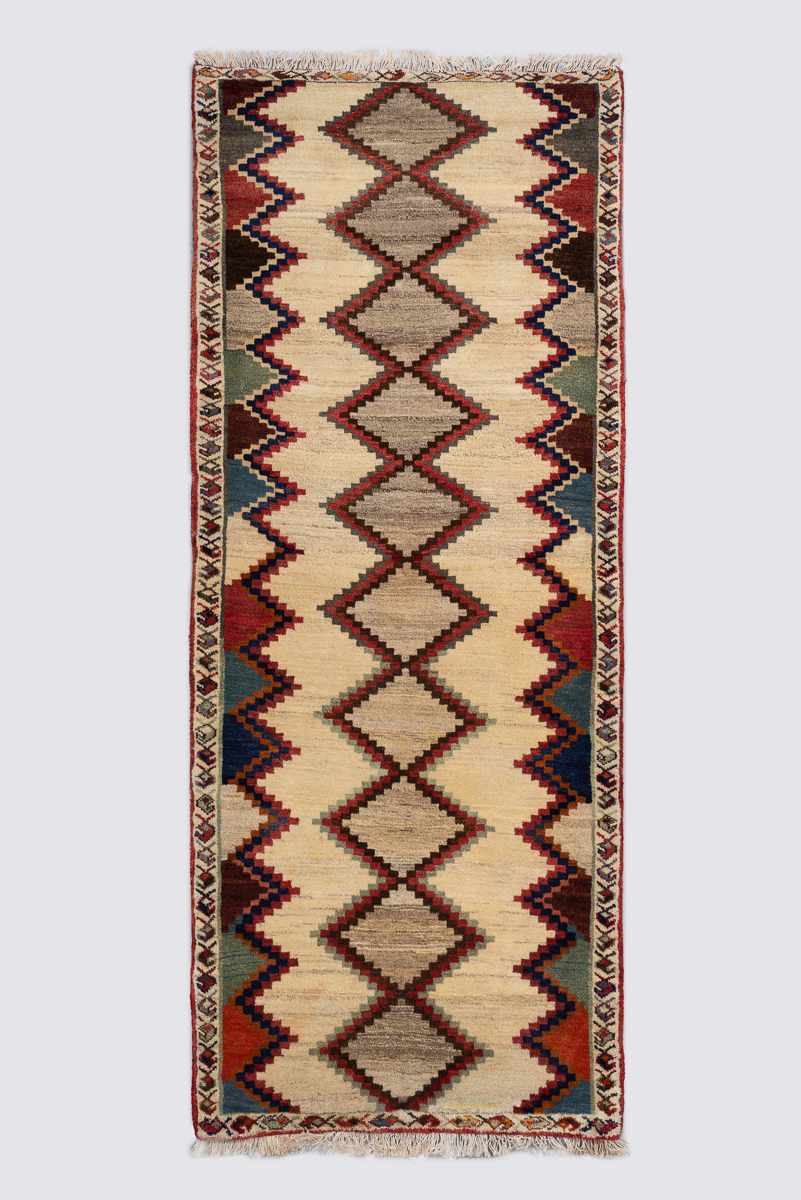 Rg140-Qashqai-Shekarlu-Gabbeh-Runner Creamy Shekarlu Persian Gabbeh Runner