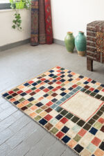 RG142 Checkered Qashqai Gabbeh 4