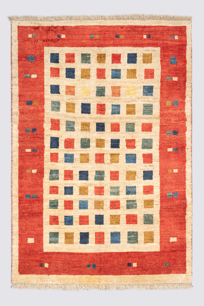 Rg152-Bakhtiari-Checkered-White-Field-Gabbeh Ivory Field Persian Gabbeh Rug