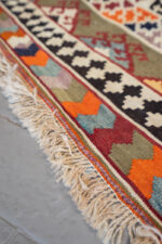 RK214 Qashqai Shishboluki Fine Sar Kesh Kilim 12