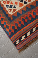 RK217 Qashqai 9 Fields Kilim 6