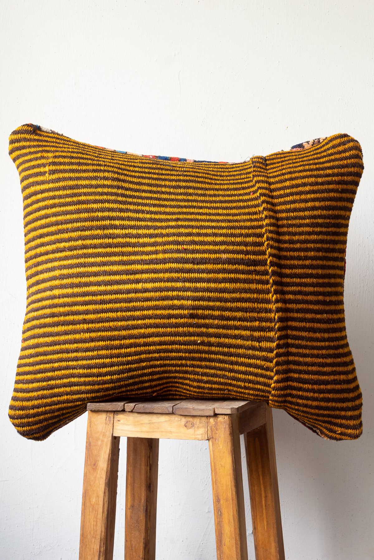 CUS232 Vintage Bakhtiari Carpet Cushion