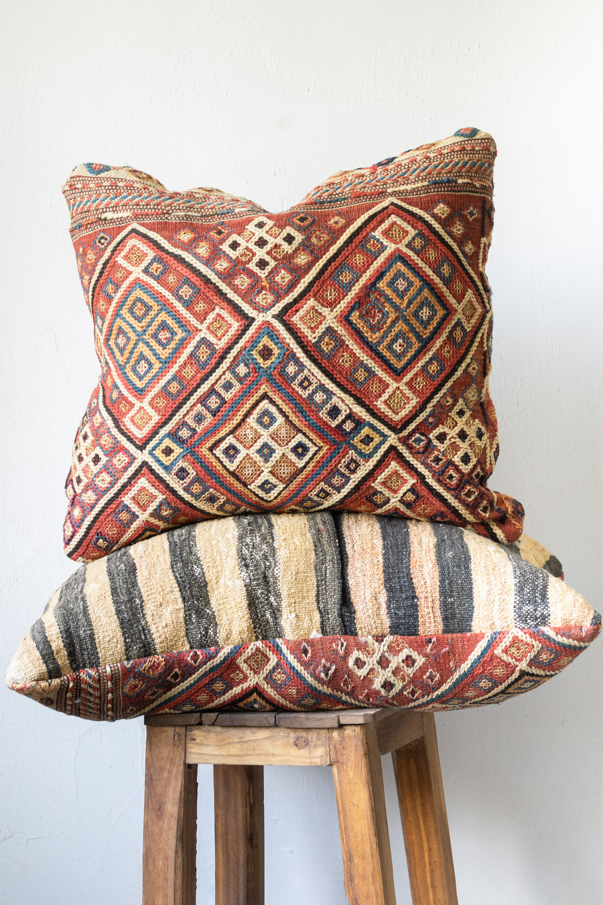 CUS234 Antique Shahsavan Persian Soumak Cushion Re 2