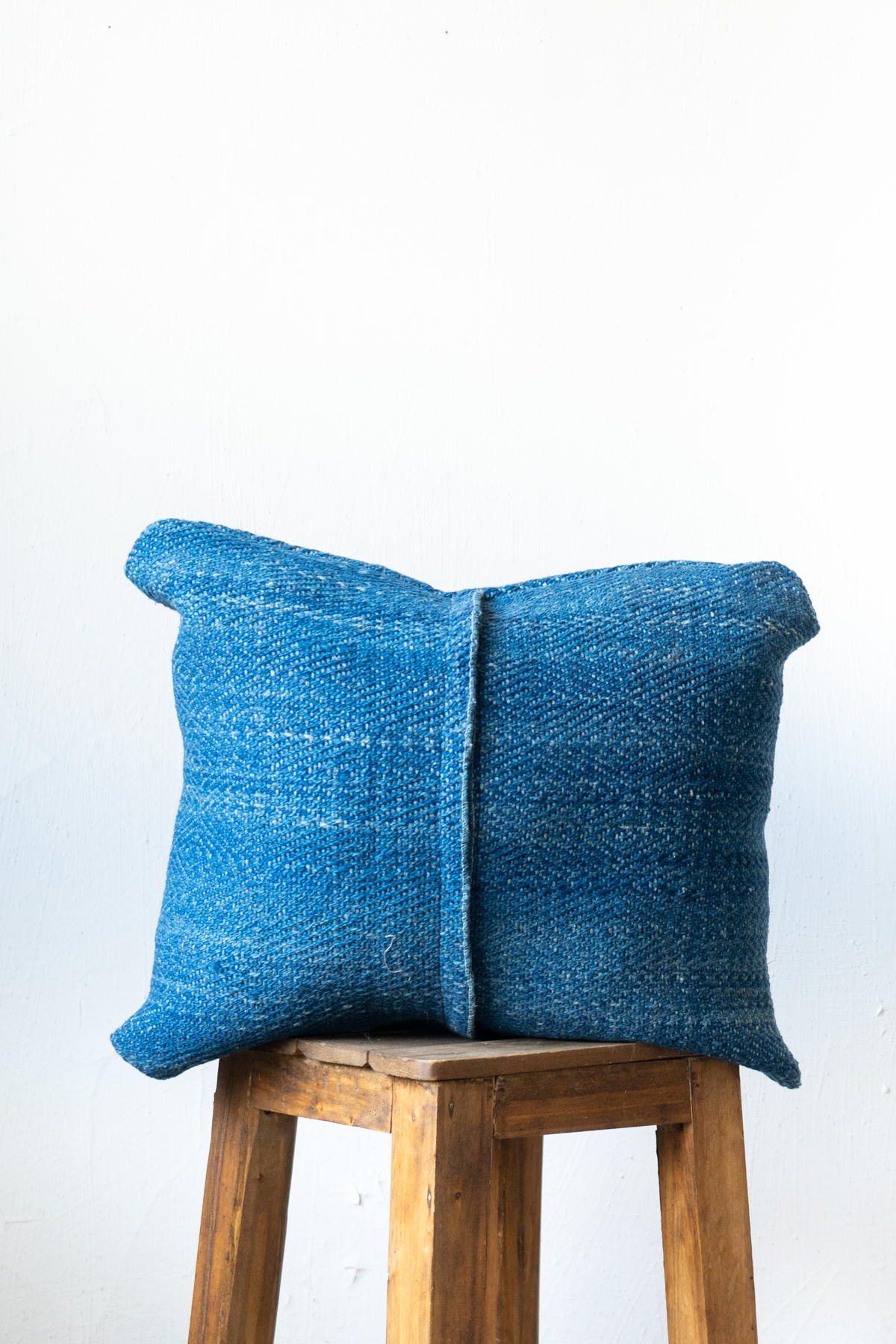 CUS262 Simple Dark Blue Kilim Cushion 2