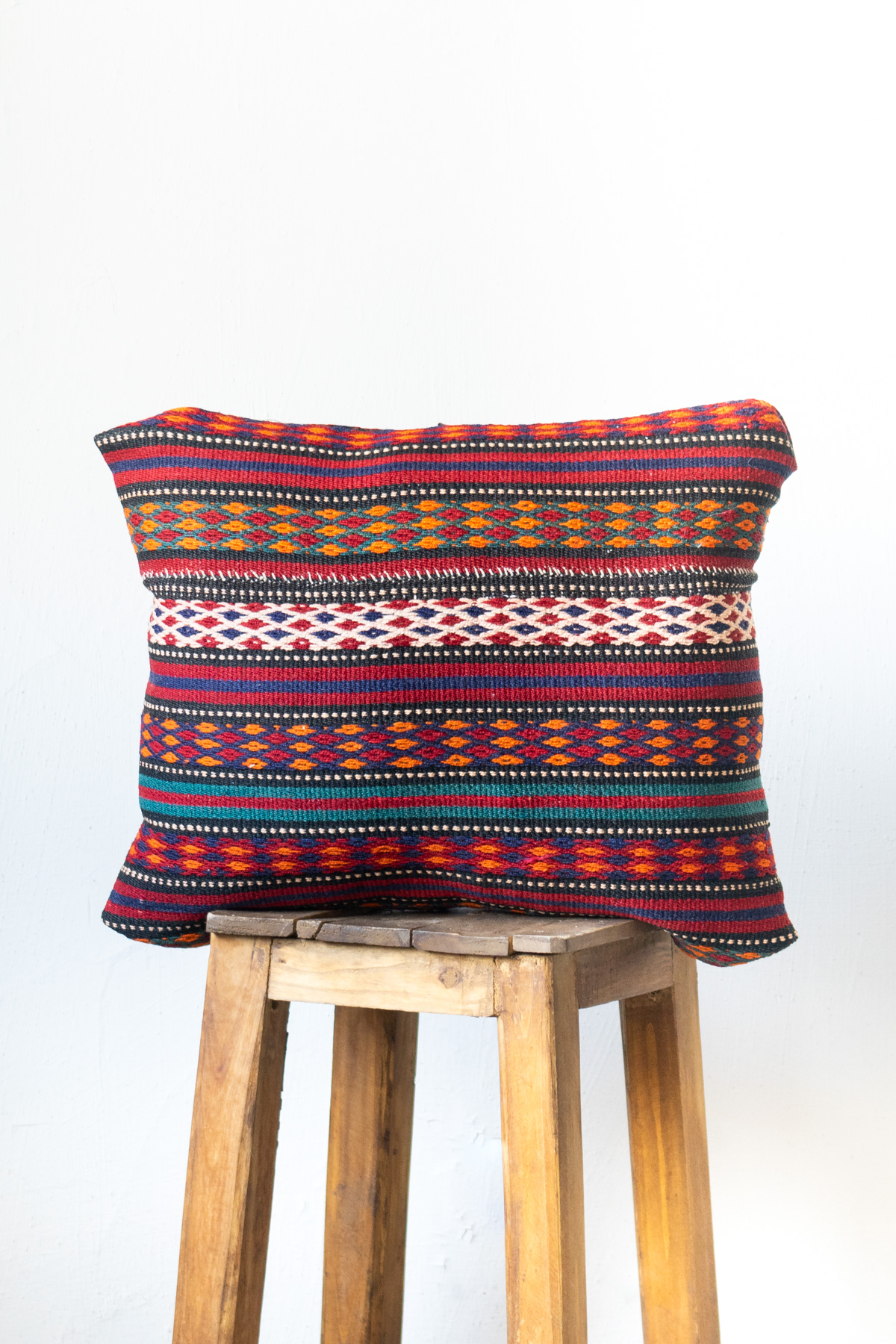 CUS269 Red Stripes Jajim Kilim Cushions