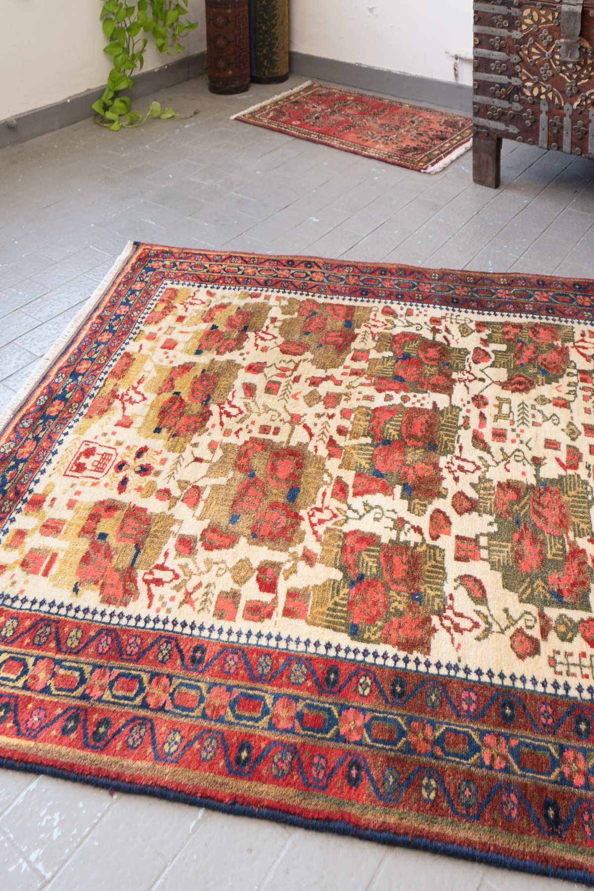 RCA391 Antique Afshar Sirjan Rose Bushes Carpet 2