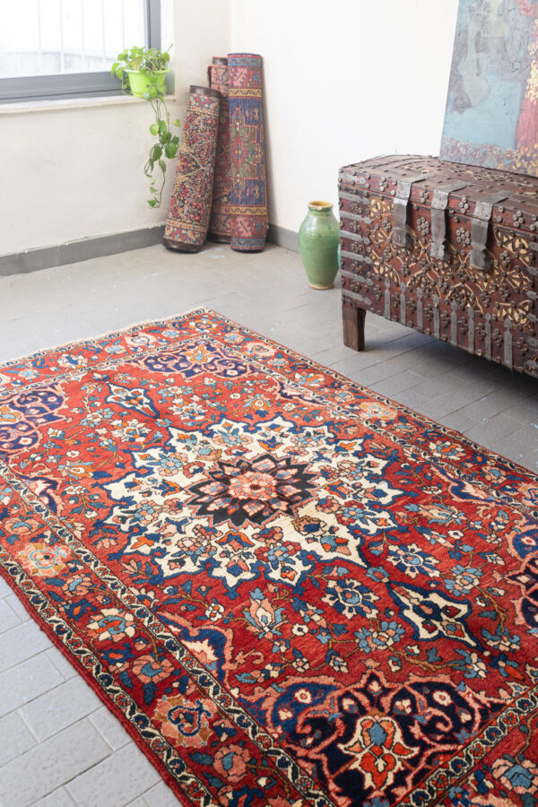 RCA452 Semi Antique Bakhtiari Carpet 2