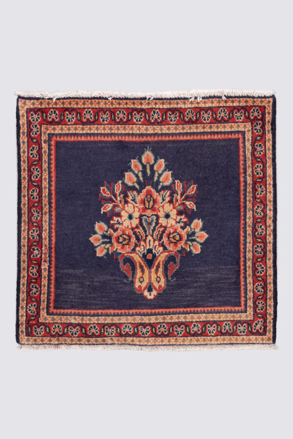 Sarouk Fine Vase Carpet