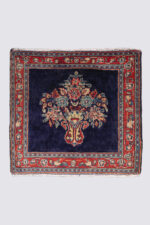 Sarouk Fine Vase Carpet