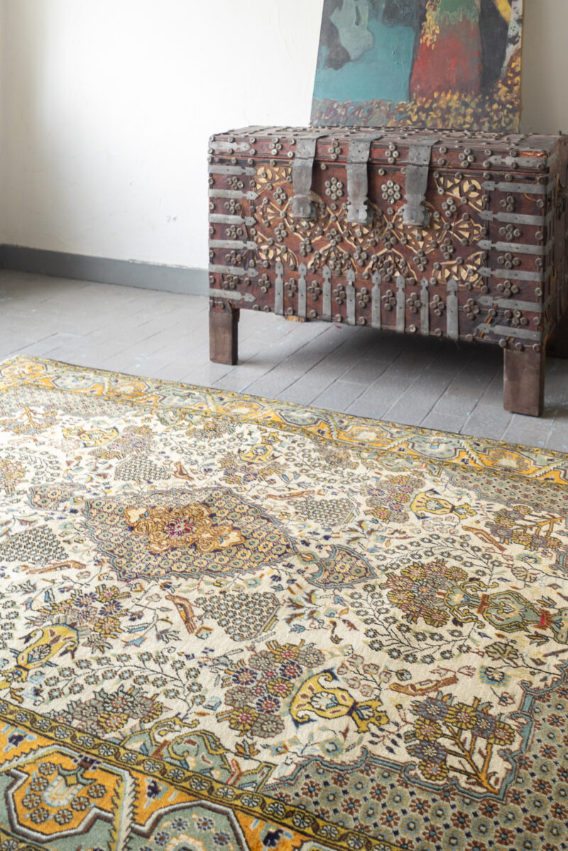 RCA477 Semi Antique Fine Qom Vases Carpet 7