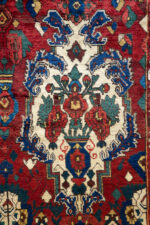 RCA490 Semi Antique Bakhtiari Vases Persian Carpet 4