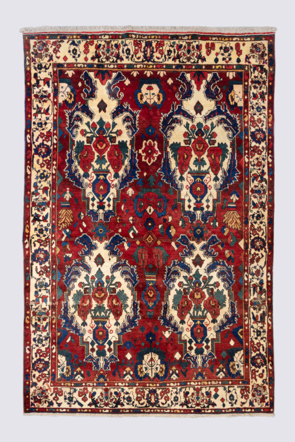Semi Antique Bakhtiari Vases Persian Carpet