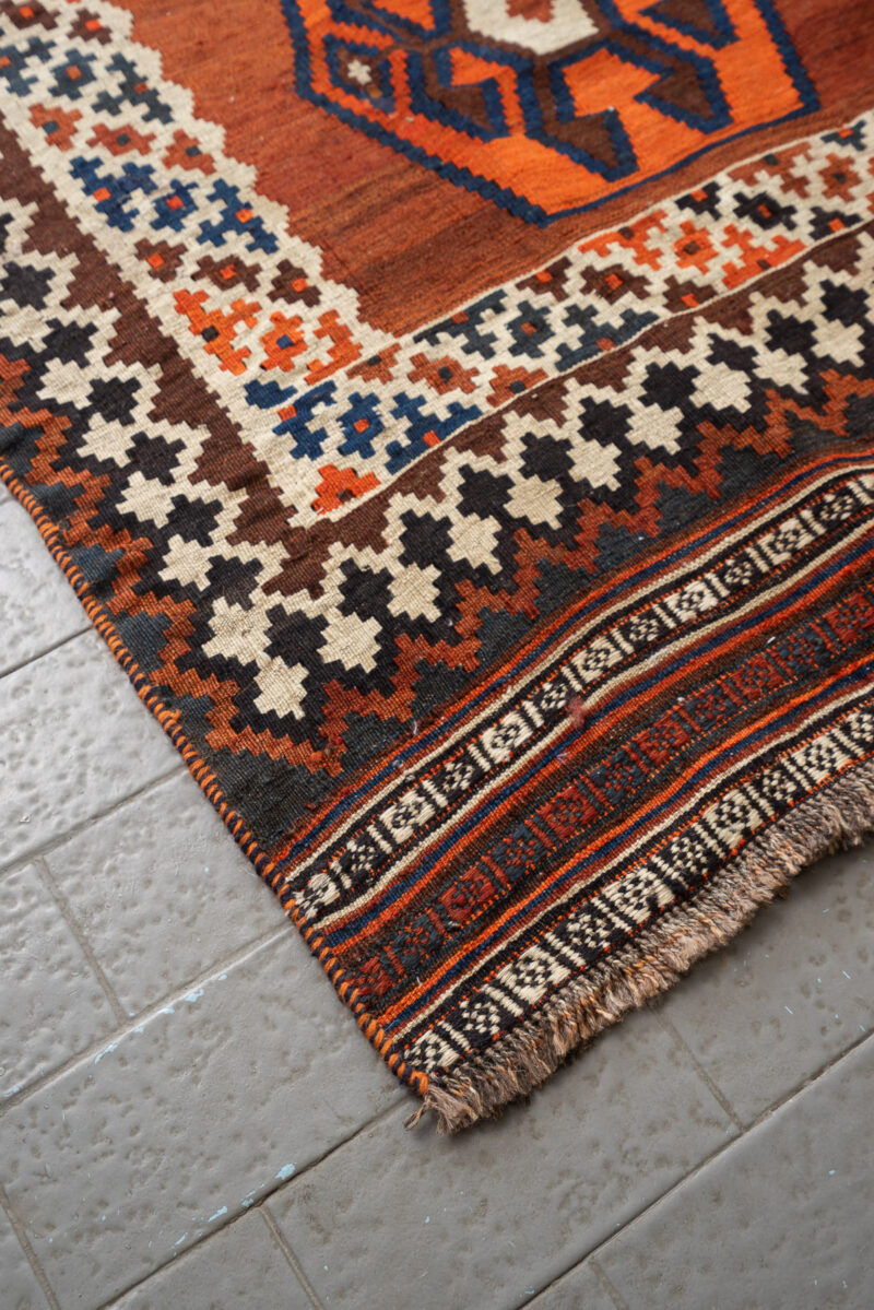 RK230 Qashqai Tribal Kilim With Shield Medallions 7