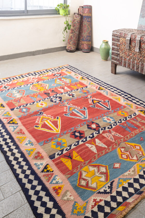RK232 Qashqai Kilim With Butterfly Motifs And Geometric Medallions 2