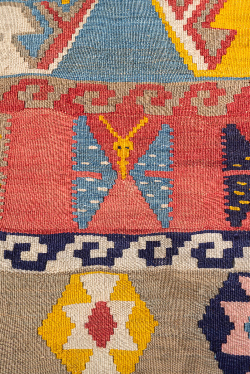 RK232 Qashqai Kilim With Butterfly Motifs And Geometric Medallions 4