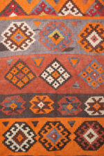 RK233 Antique Qashqai Kilim 4