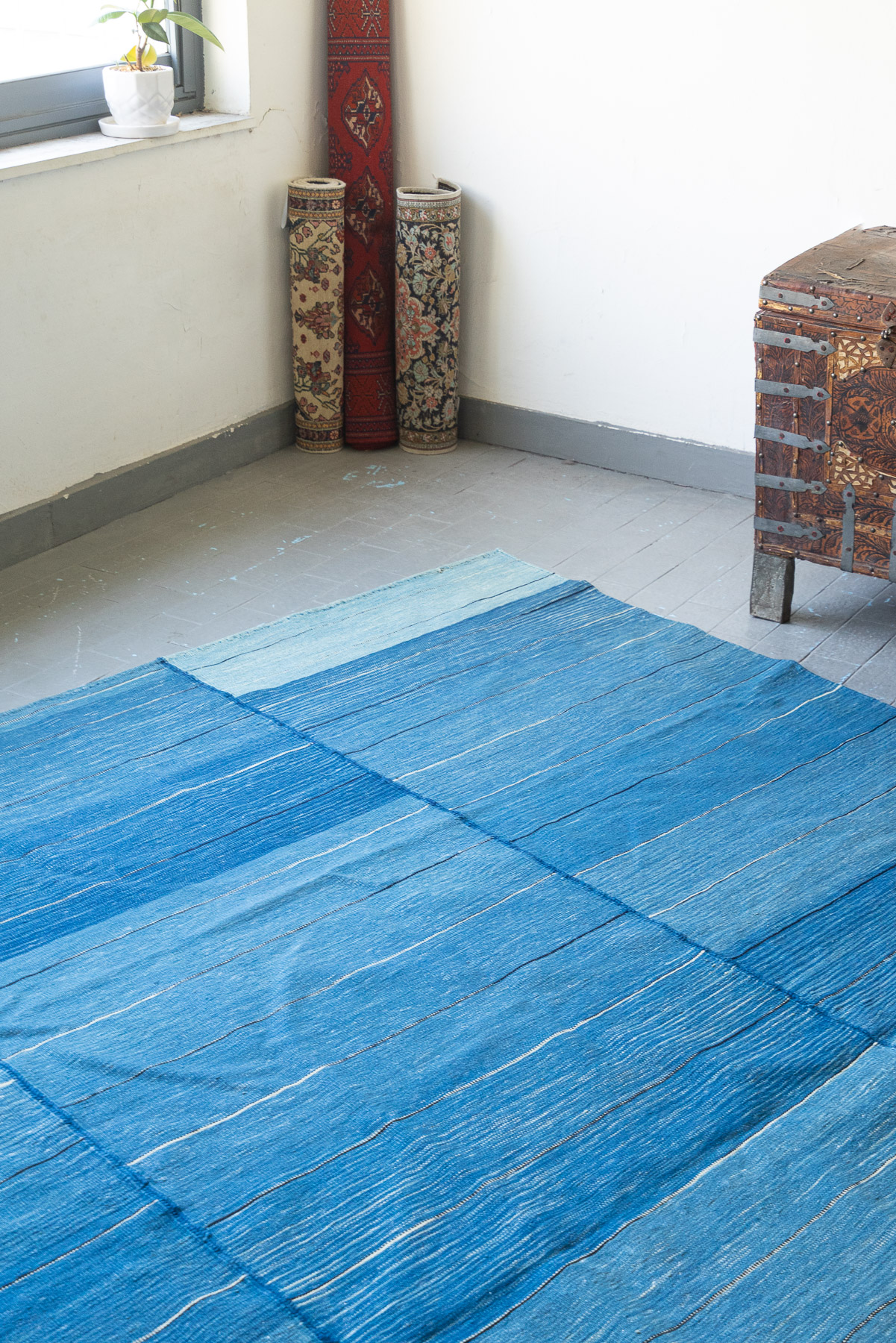 RK250 Contemporary Fine Mazandaran Minimalist Blue Fields Kilim 2