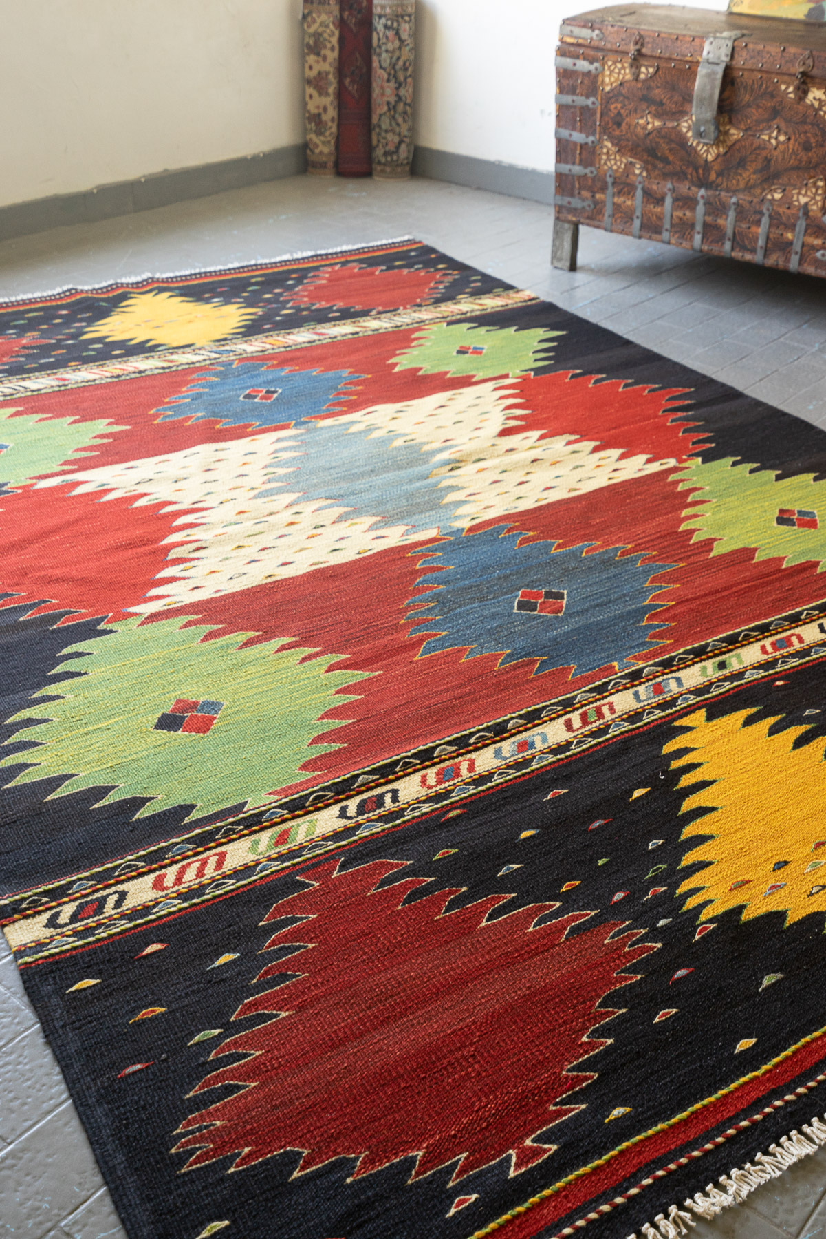 RK252 Contemporary Fine Khalaj Flower Kilim 2 2