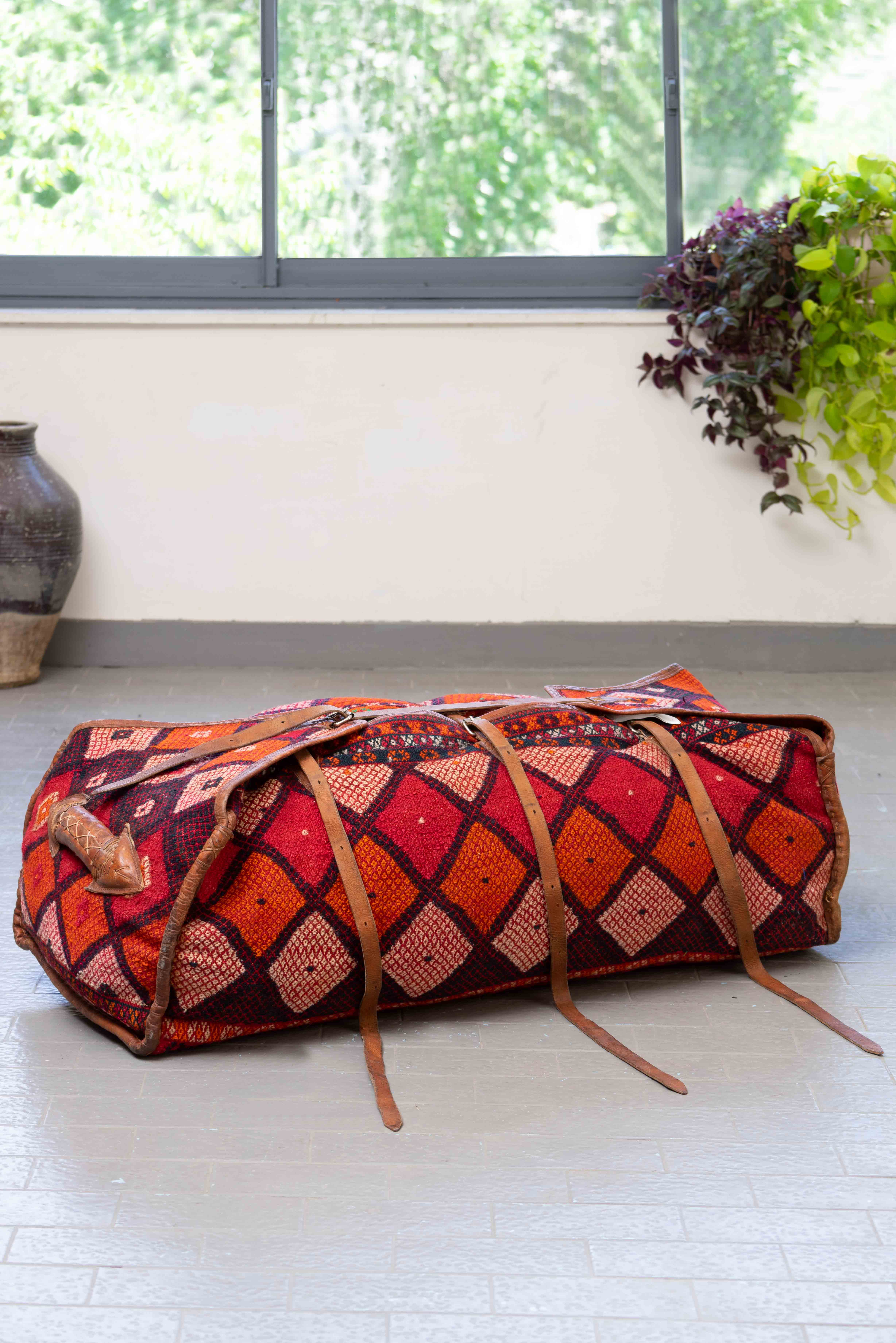MAF012 Blanket Box 2