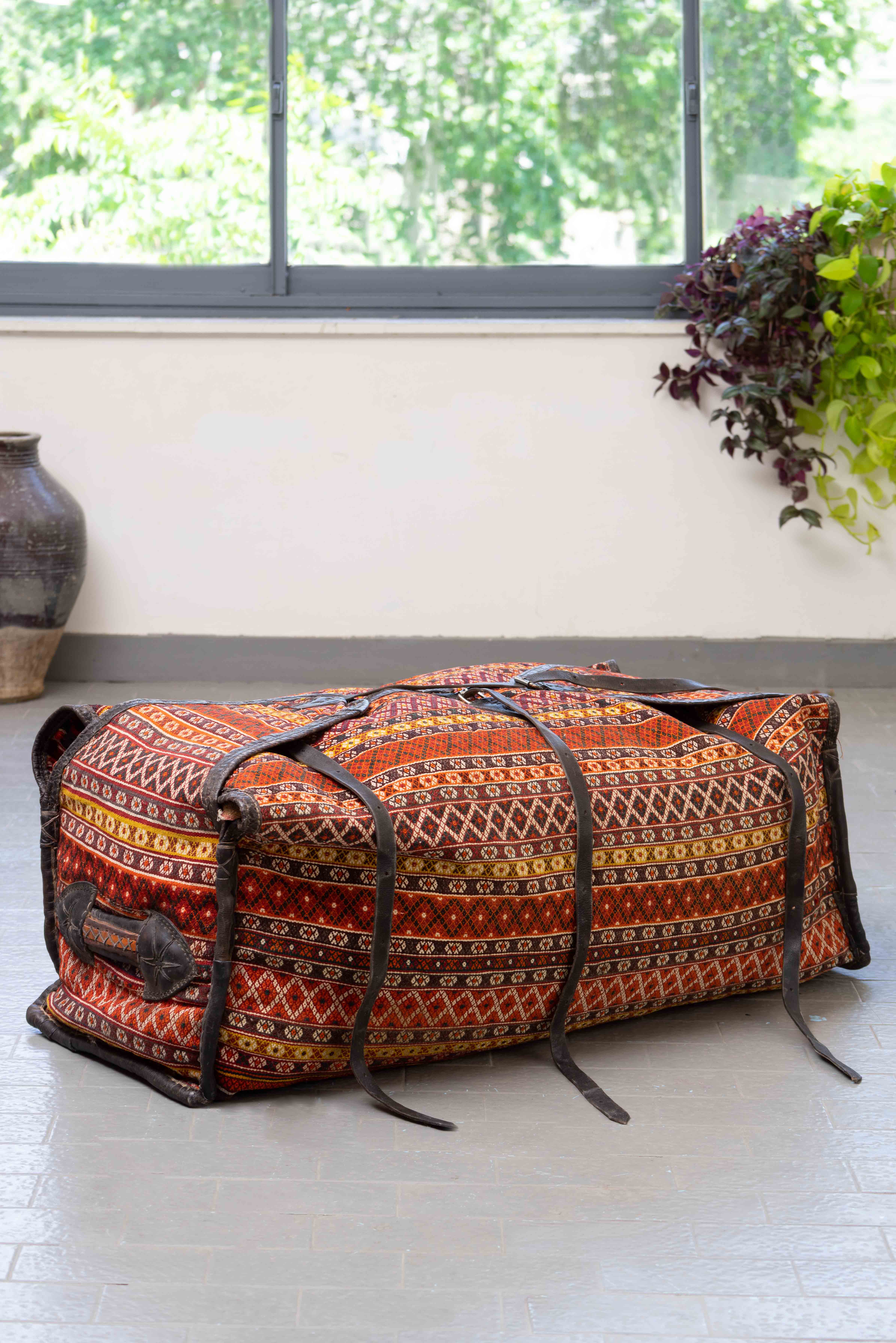 MAF020 Blanket Box 2