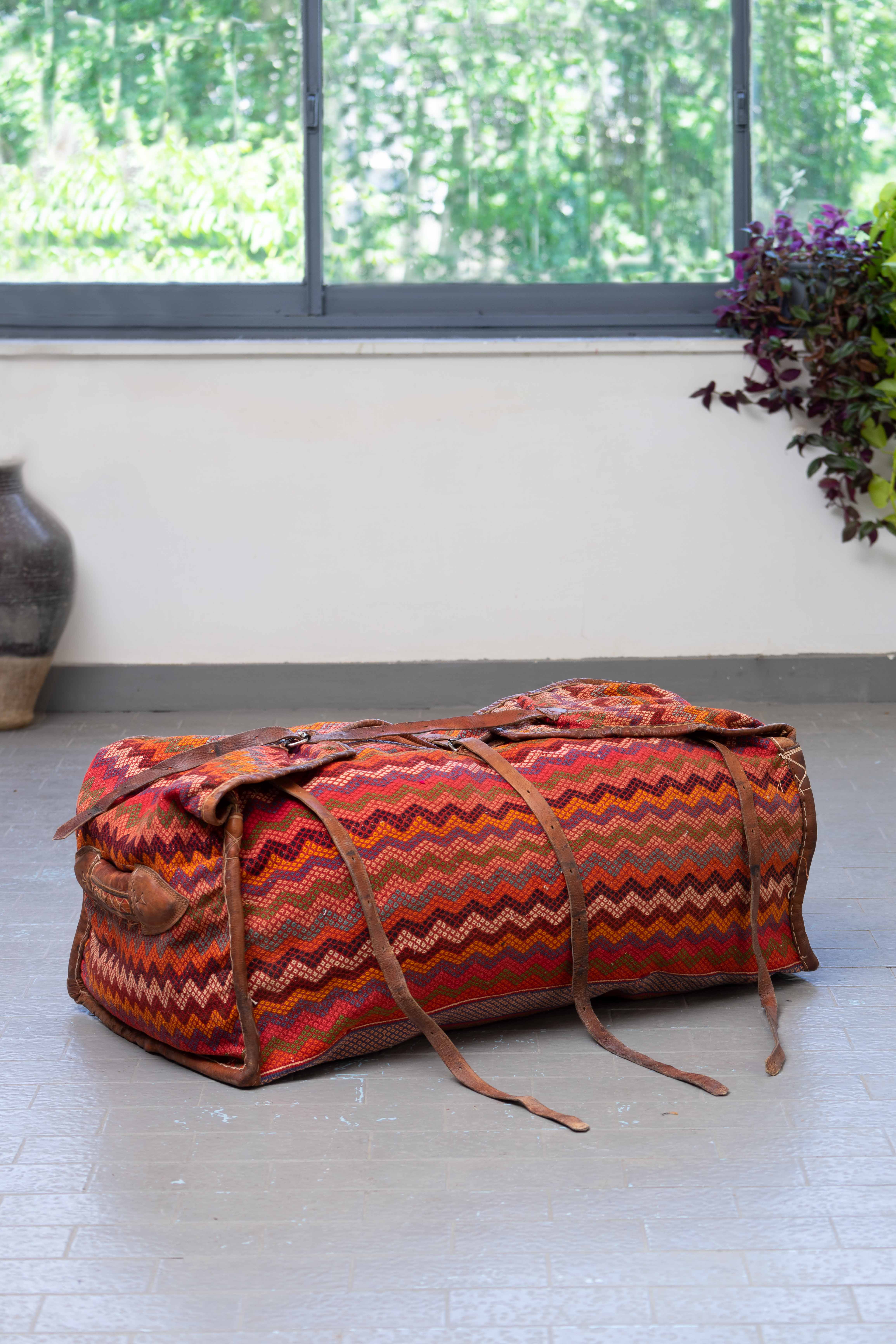 MAF023 Blanket Box