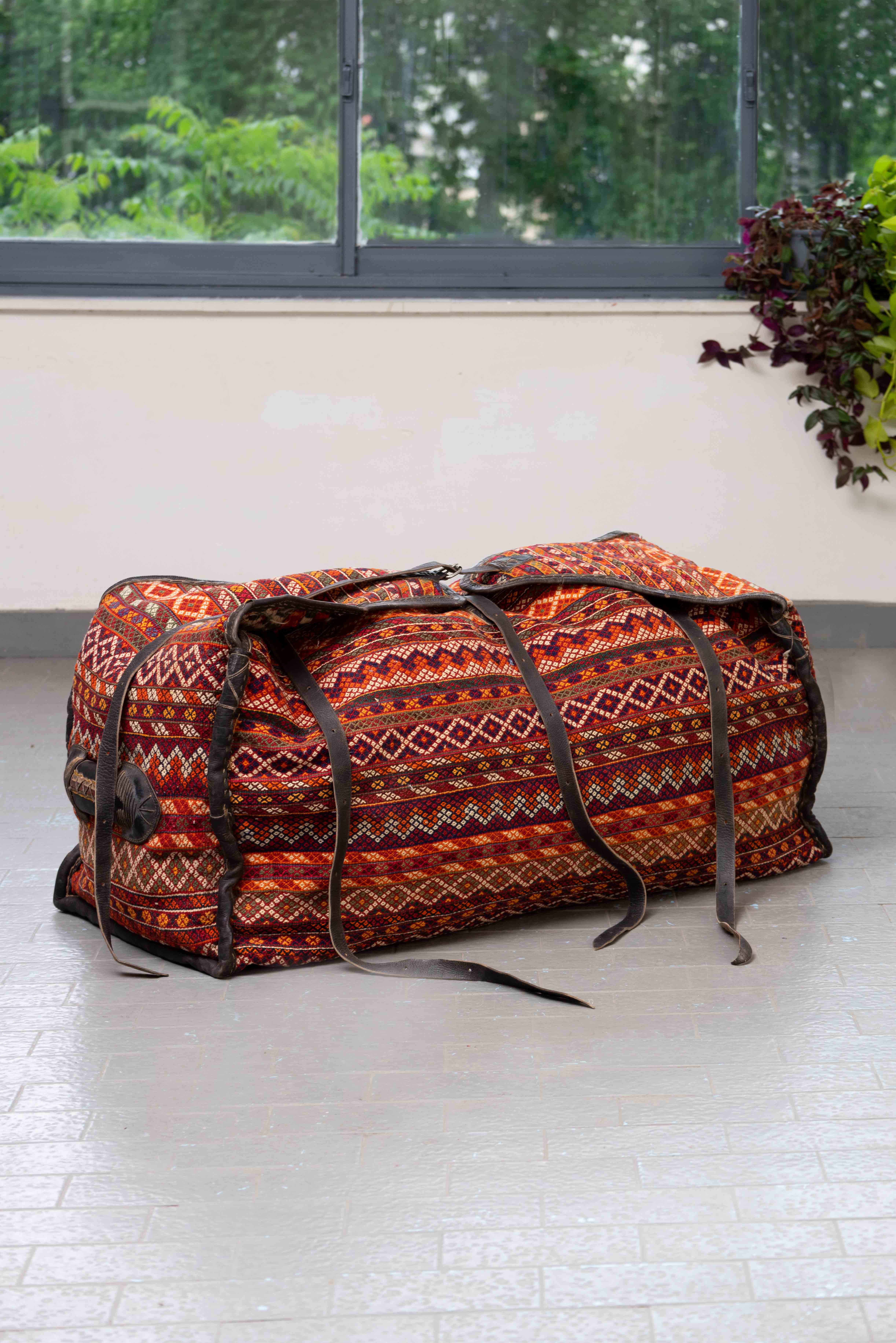 MAF030 Blanket Box 3