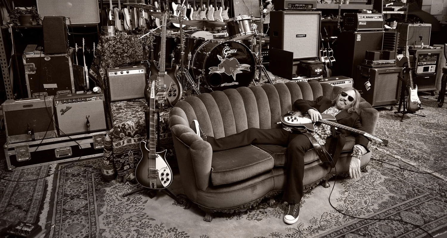 Rugs and Rockers: The Strange Bond Between Persian Rugs and Rock’n’Roll 11 Tom hanging at The Clubhouse Photographed by Sam Jones